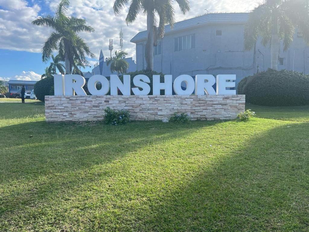 Ironshore Seaview Leilighet Montego Bay Eksteriør bilde
